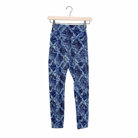 PINK Victoria's Secret Pants - PINK Victoria's Secret Ultimate Leggings Blue Print Athletic Workout XS‎